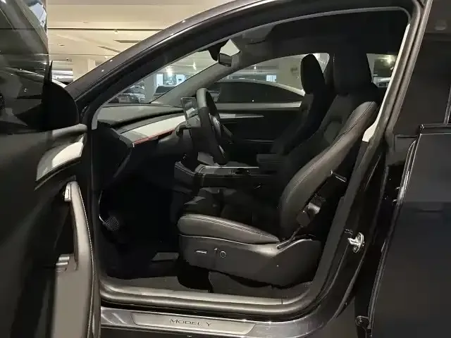 Tesla Model Y 2024 из CN, фото 8