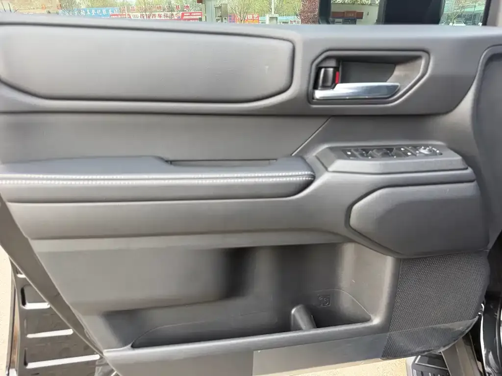 Toyota Prado 2025 из CN, фото 2