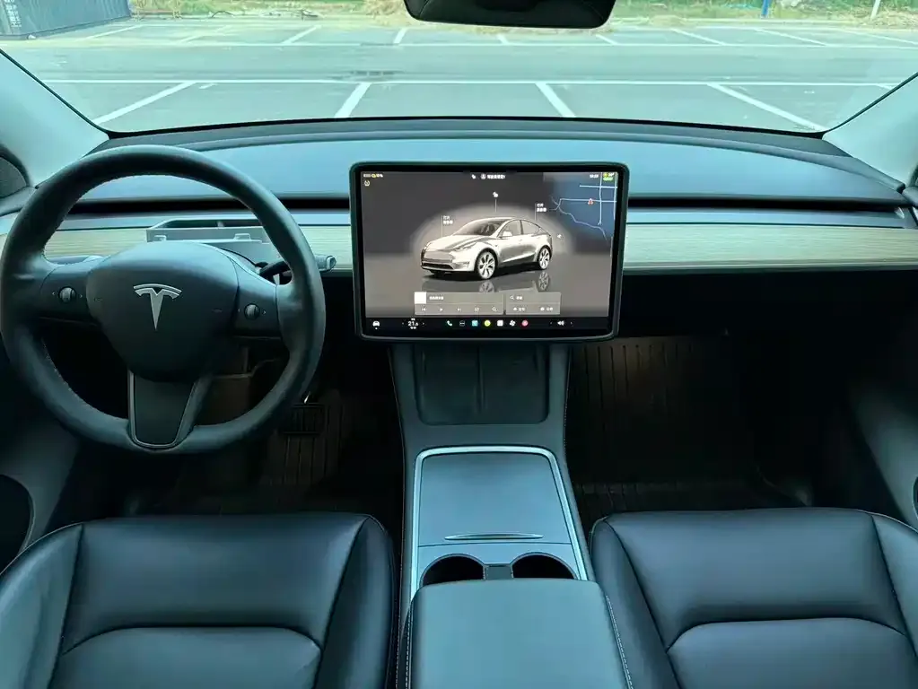 Tesla Model Y — фото 3