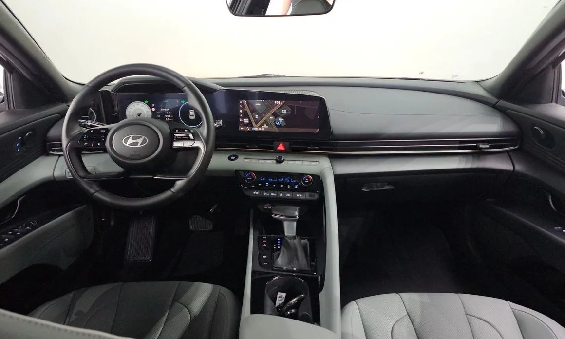 Hyundai AVANTE — фото 2