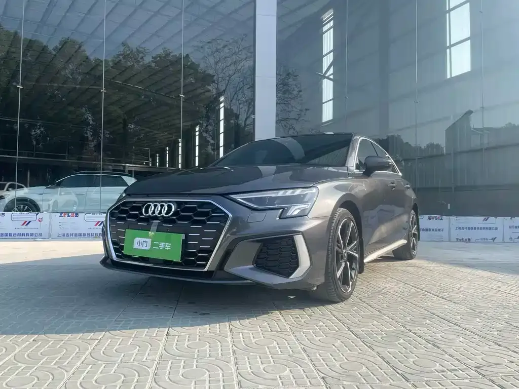 Audi A3 — фото 1