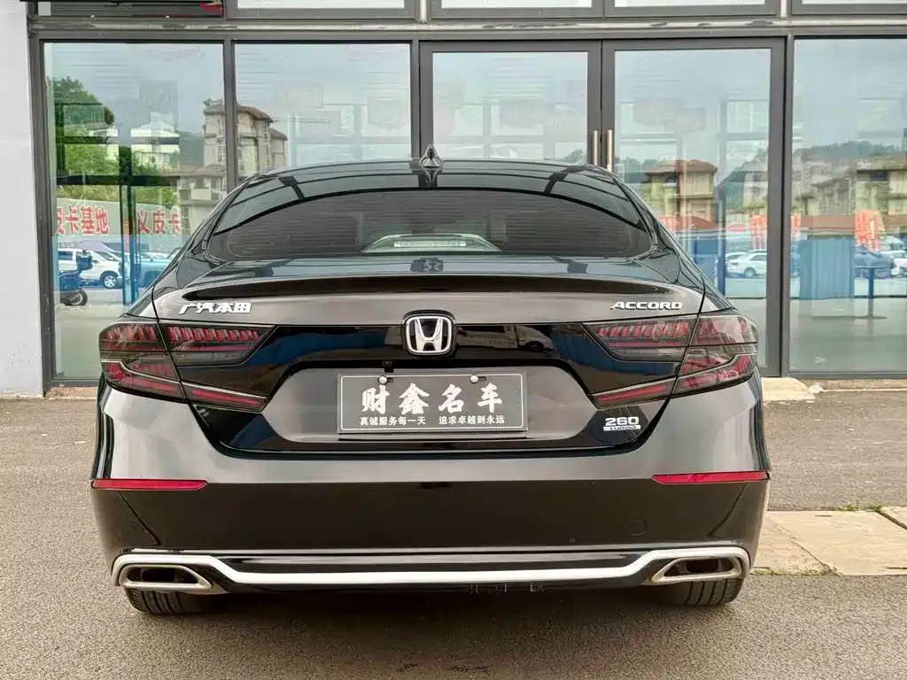 Honda Accord — фото 6