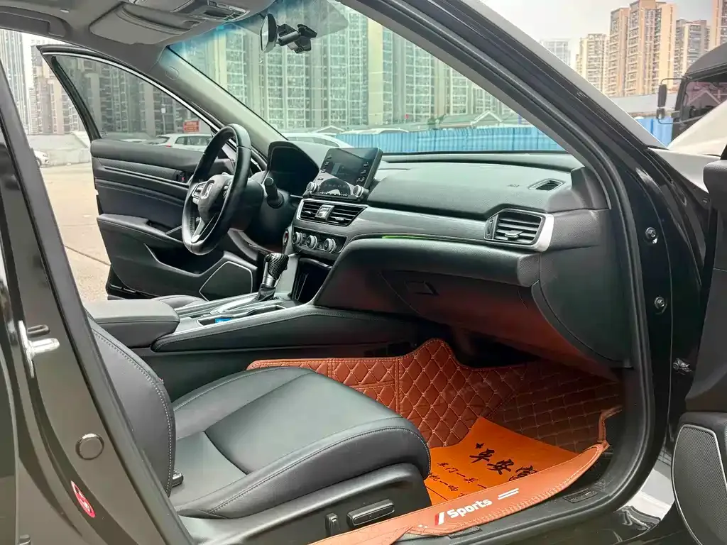 Honda Accord — фото 4