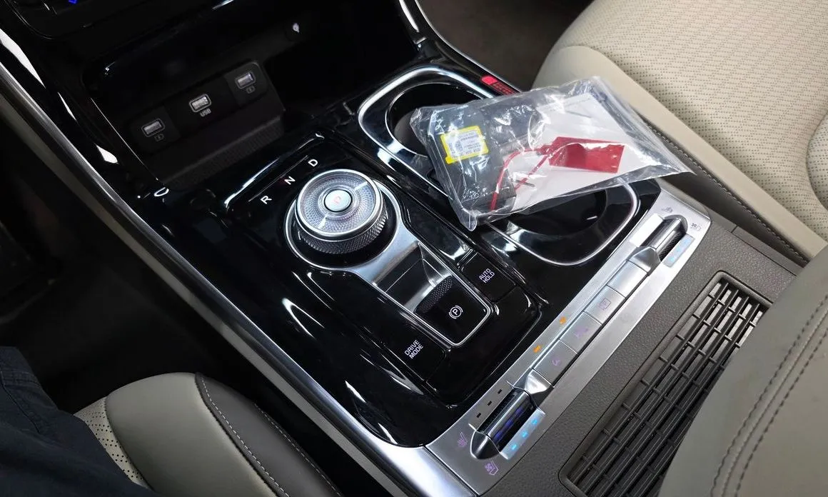 Kia Carnival 2023 из KR, фото 9