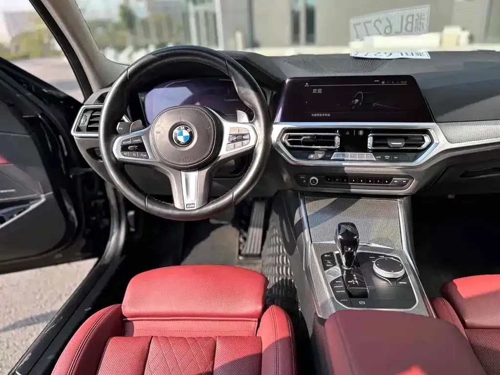 BMW 3 Series 2022 из CN, фото 2
