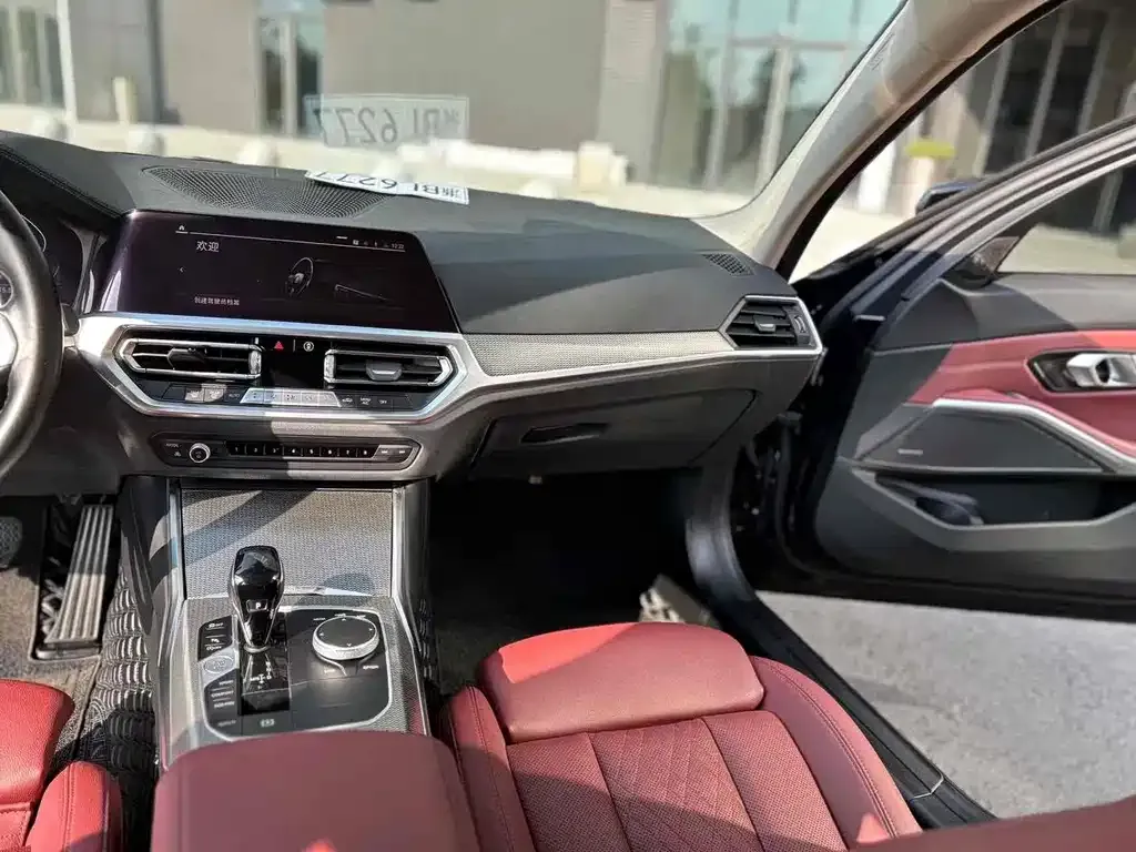BMW 3 Series 2022 из CN, фото 3