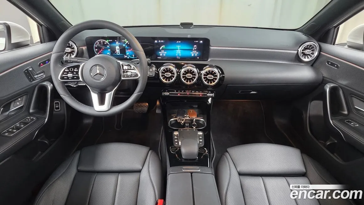 Mercedes-Benz A-Class — фото 10