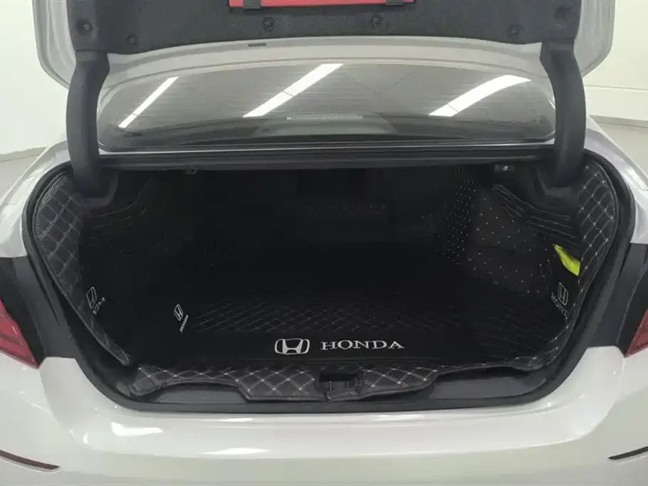 Honda Inspire — фото 2