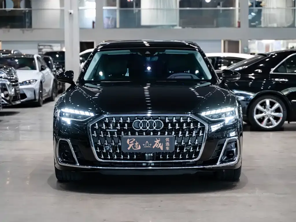 Audi A8 — фото 6