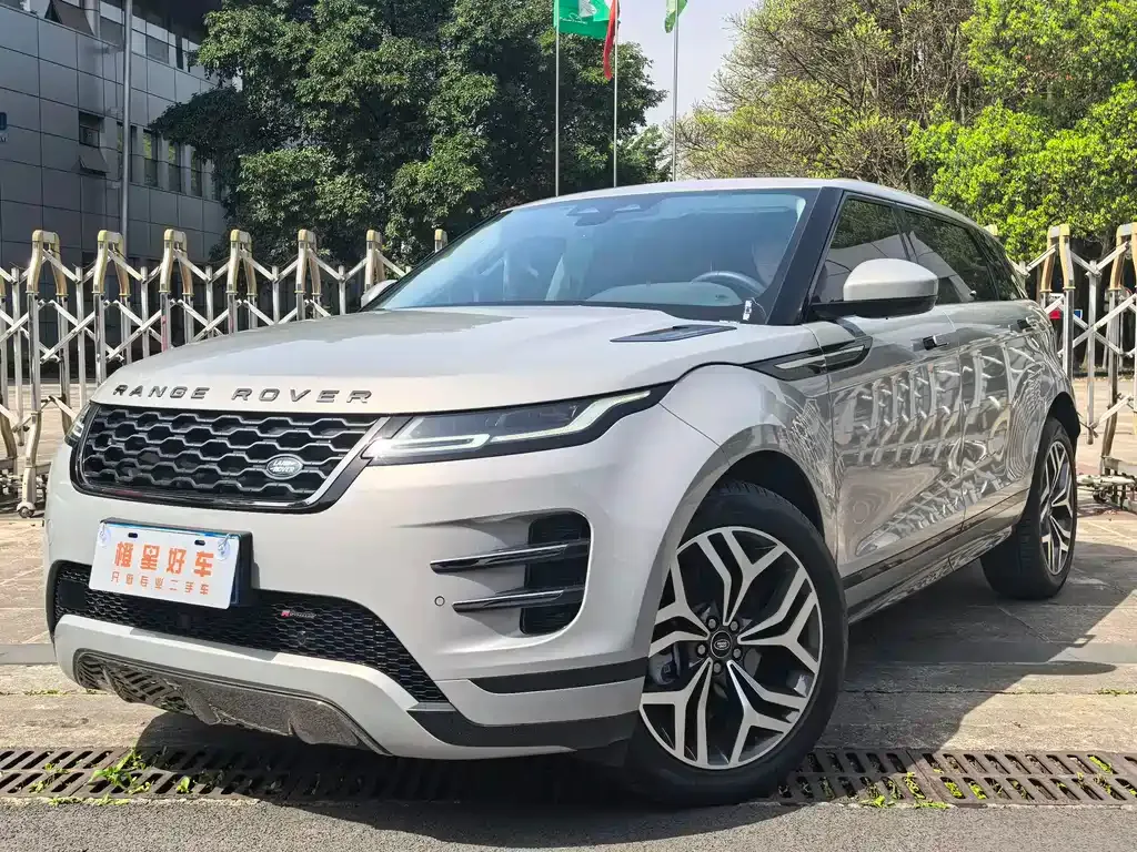 Land Rover Evoque — фото 1