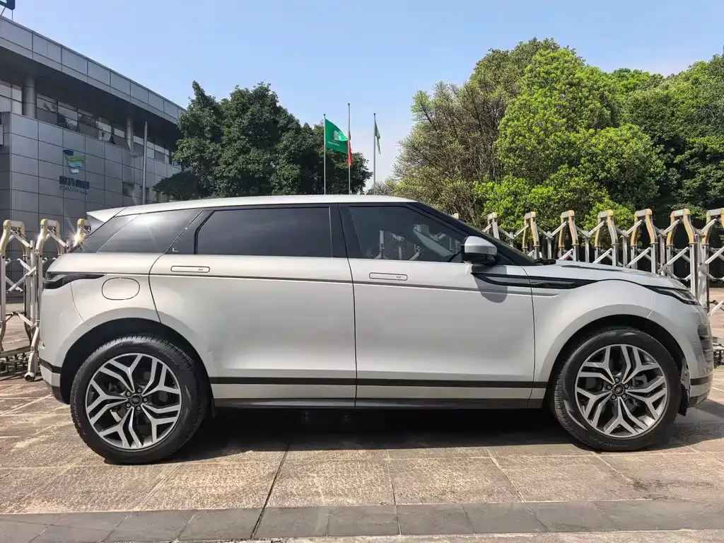 Land Rover Evoque — фото 9