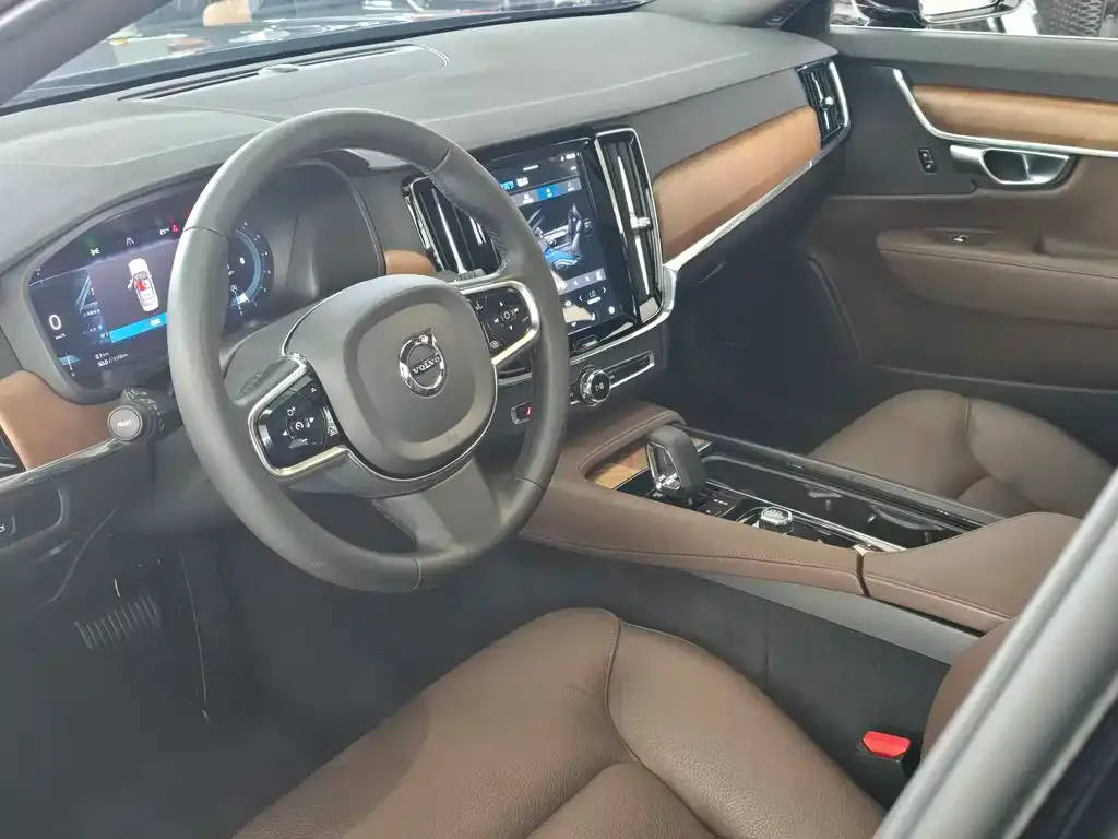 Volvo S90 — фото 8