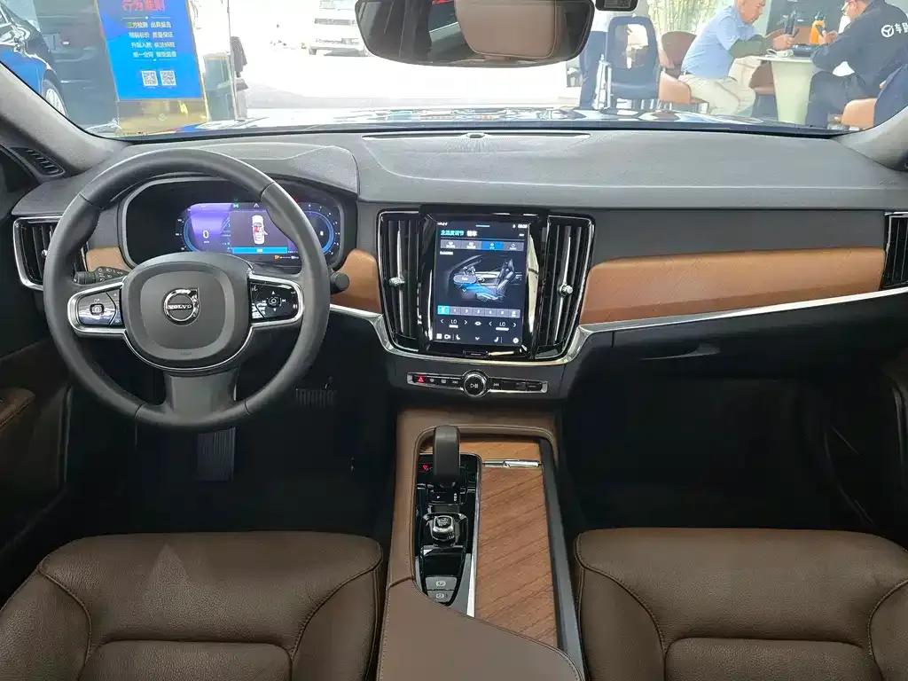 Volvo S90 — фото 4