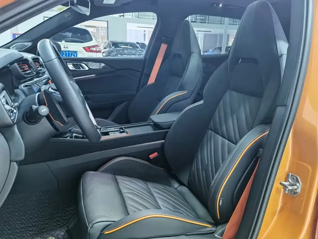 Lynk & Co 02 Hatchback 2021 из CN, фото 7