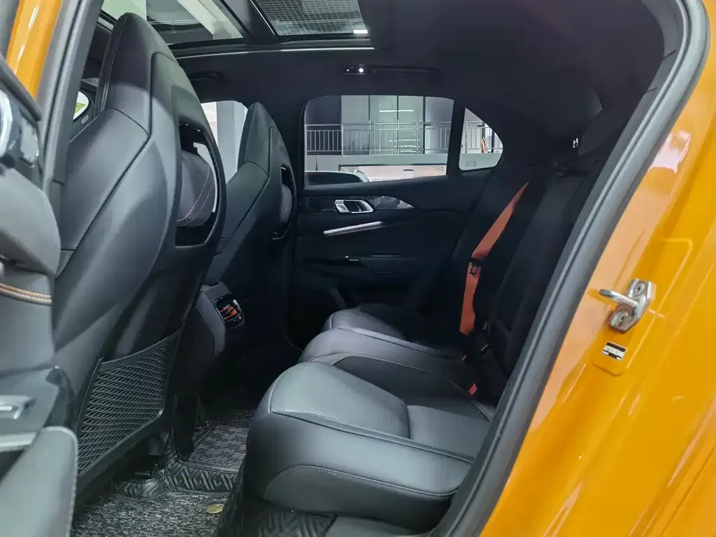 Lynk & Co 02 Hatchback 2021 из CN, фото 6