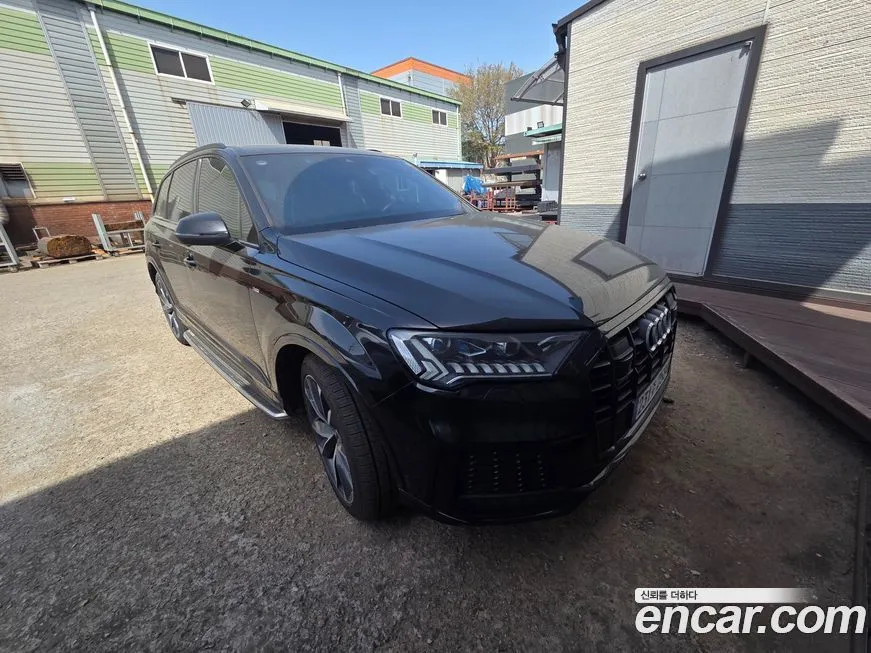 Audi Q7 2023 из KR, фото 8