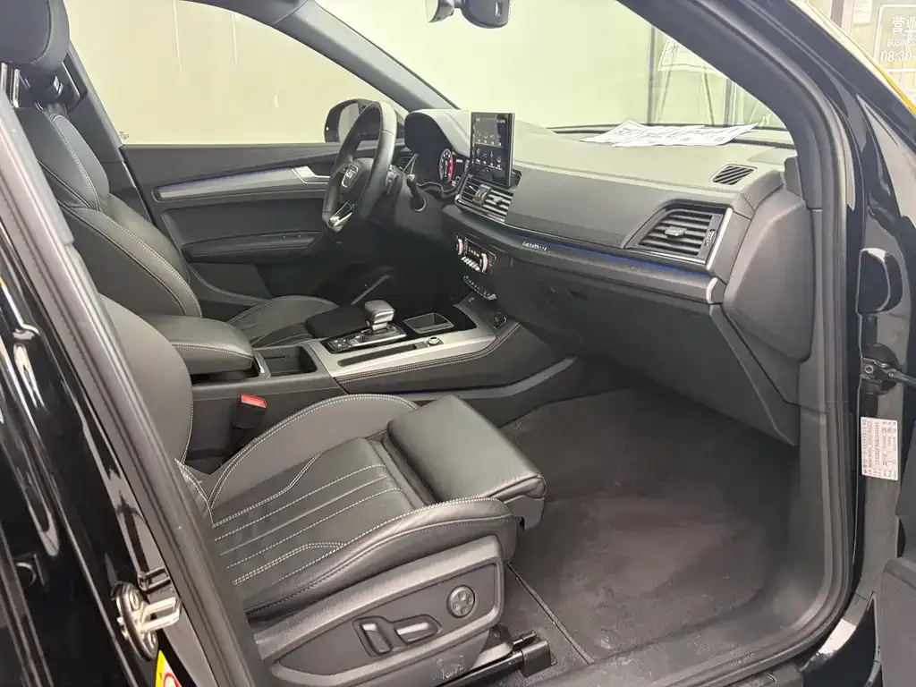 Audi Q5L Sportback 2022 из CN, фото 3