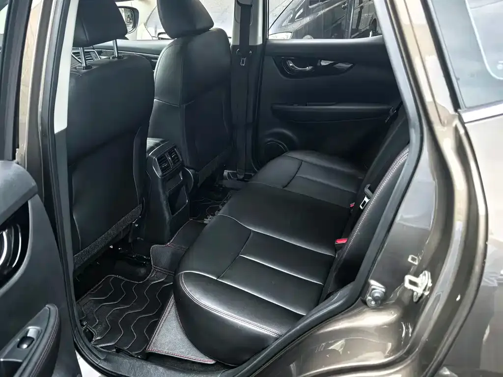 Nissan Qashqai 2022 из CN, фото 2