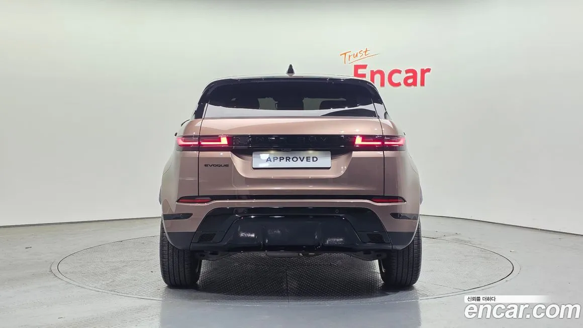 Land Rover Range Rover Evoque — фото 7