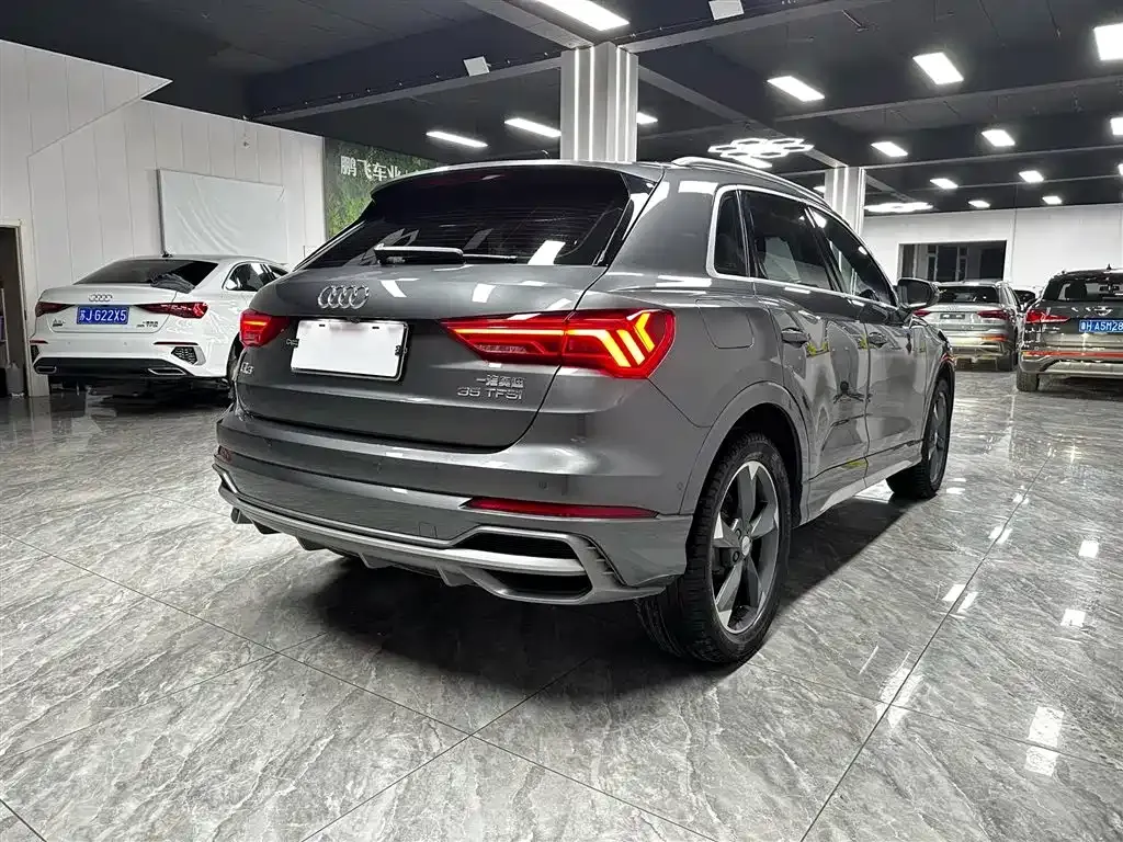 Audi Q3 — фото 3