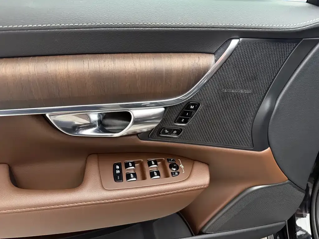 Volvo S90 — фото 10