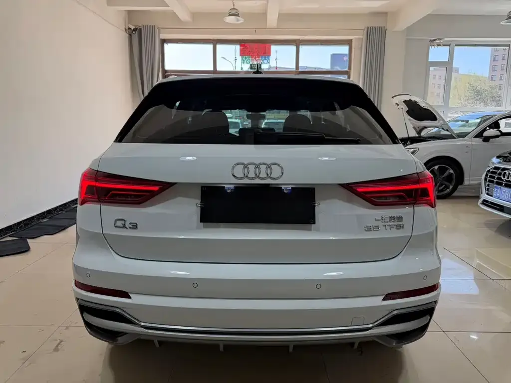 Audi Q3 — фото 2