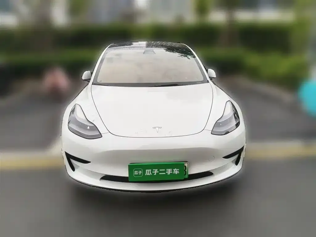 Tesla Model 3 — фото 5
