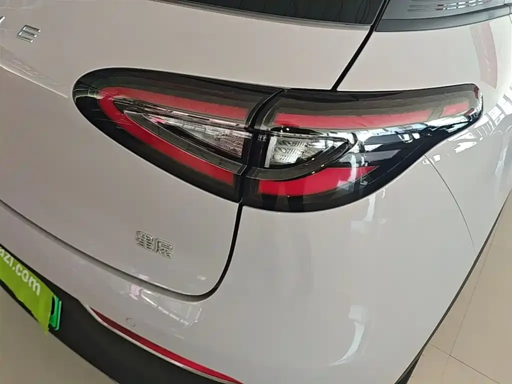 Geely Starburst — фото 7