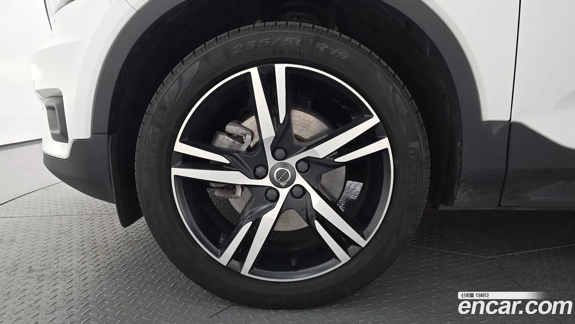 Volvo XC40 2021 из KR, фото 8