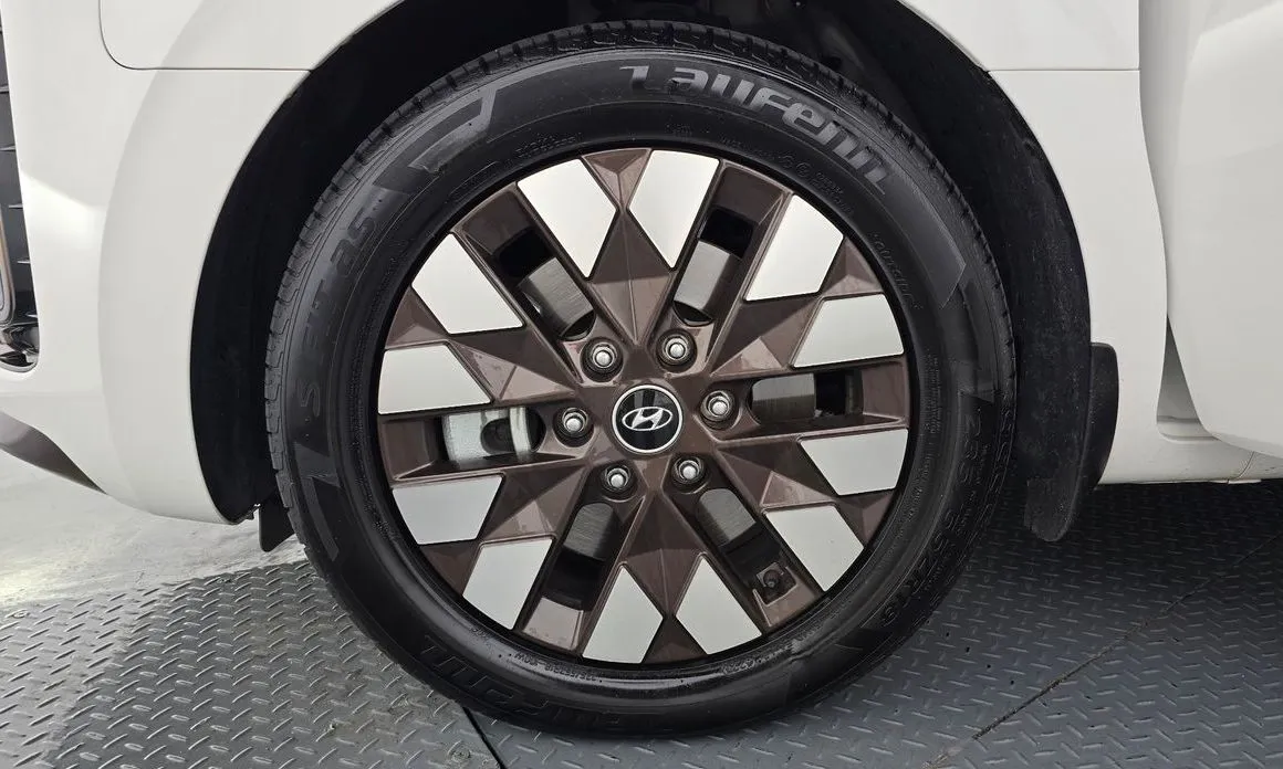 Hyundai Staria — фото 4