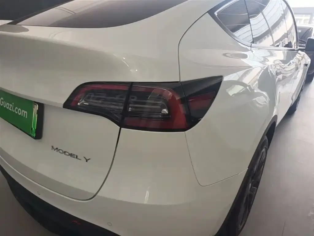 Tesla Model Y 2024 из CN, фото 10