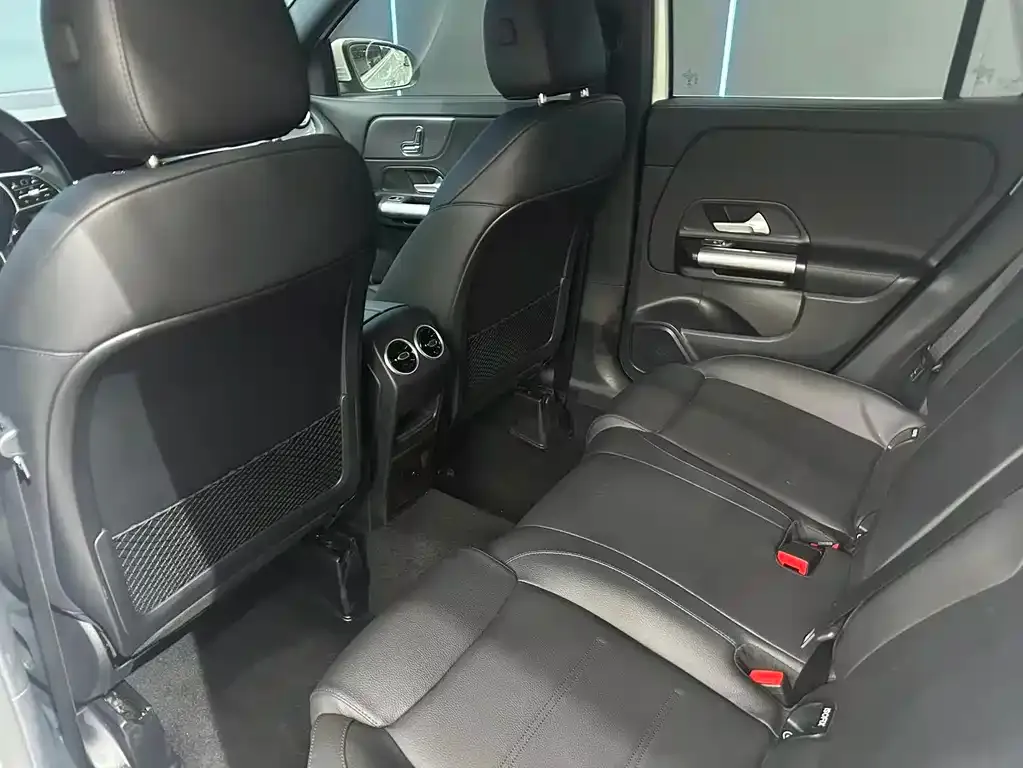 Mercedes-Benz GLA 2023 из CN, фото 7