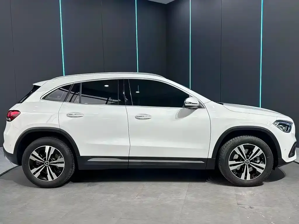 Mercedes-Benz GLA 2023 из CN, фото 6