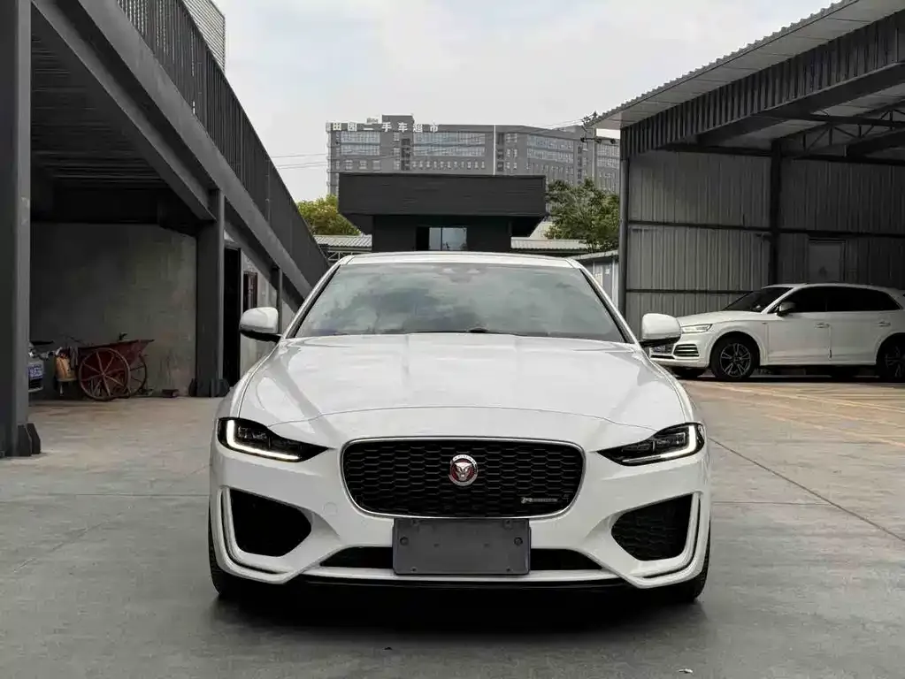 Jaguar XEL — фото 2