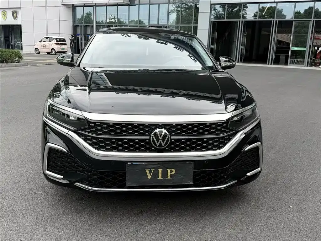Volkswagen Passat — фото 4