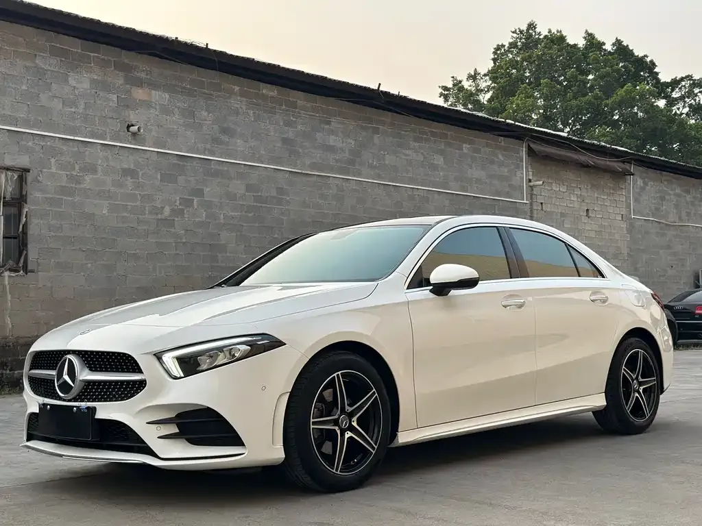 Mercedes-Benz A-Class — фото 1