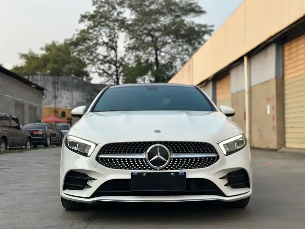 Mercedes-Benz A-Class — фото 10