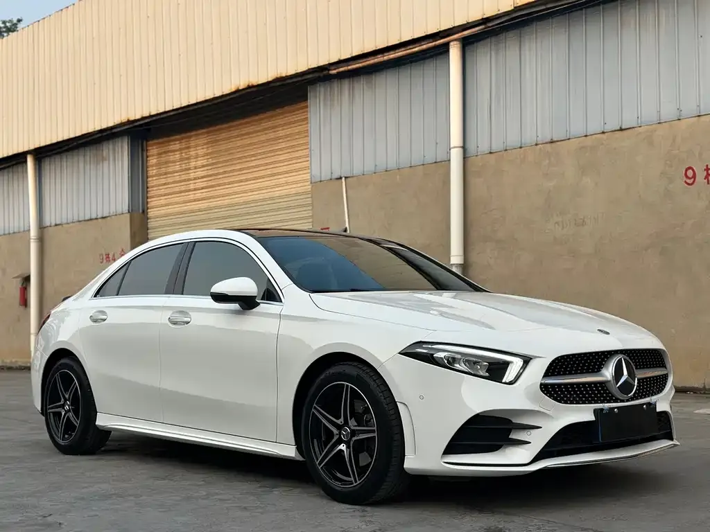 Mercedes-Benz A-Class — фото 8