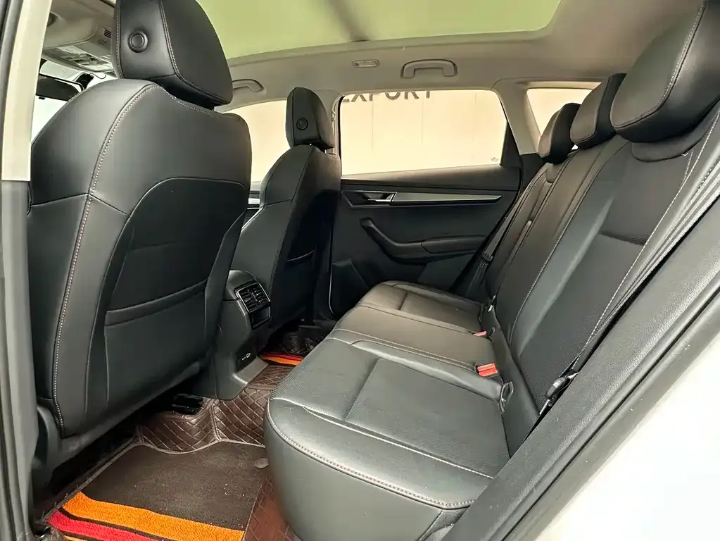 Skoda Karoq — фото 4