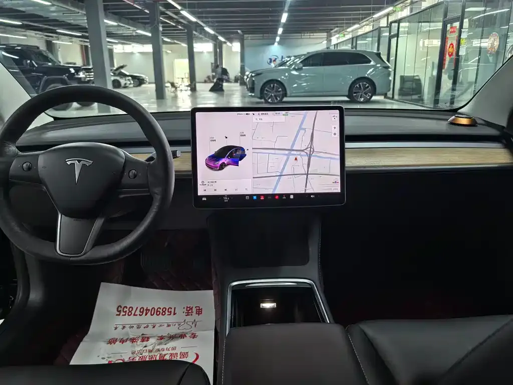 Tesla Model 3 — фото 7