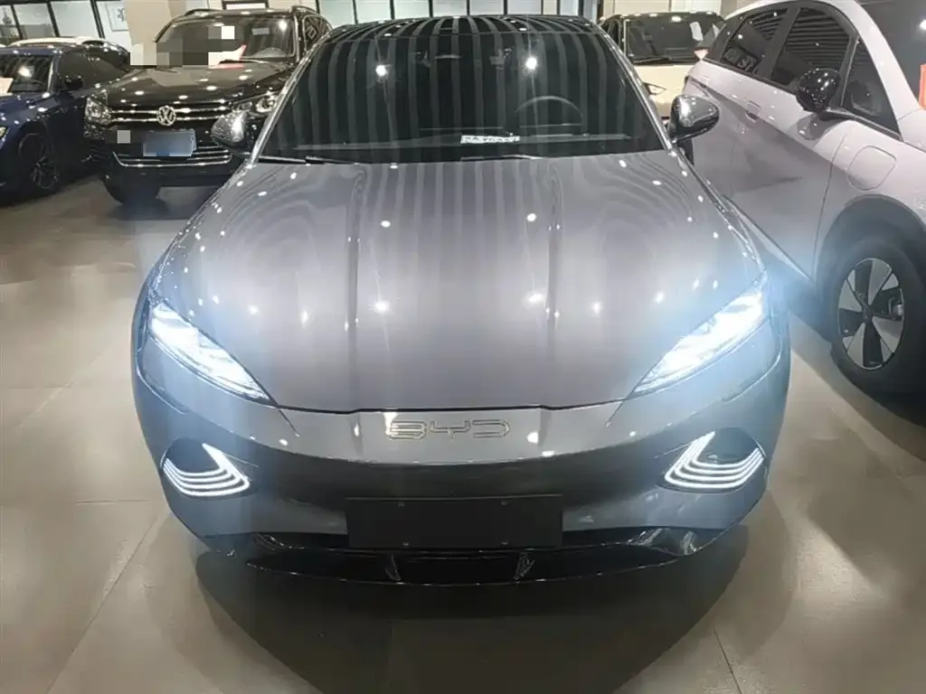 BYD Seal — фото 2