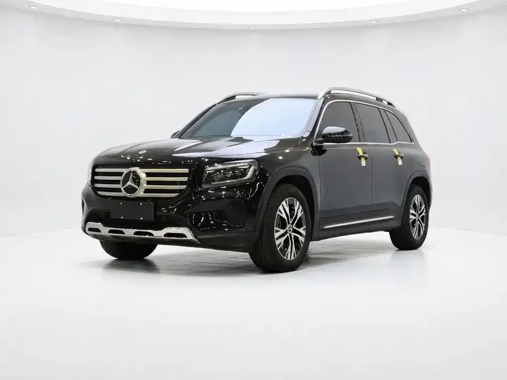 Mercedes-Benz GLB — фото 1