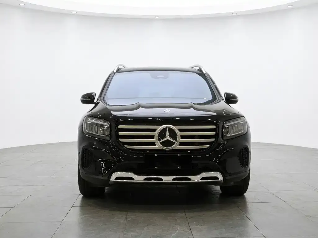 Mercedes-Benz GLB — фото 10