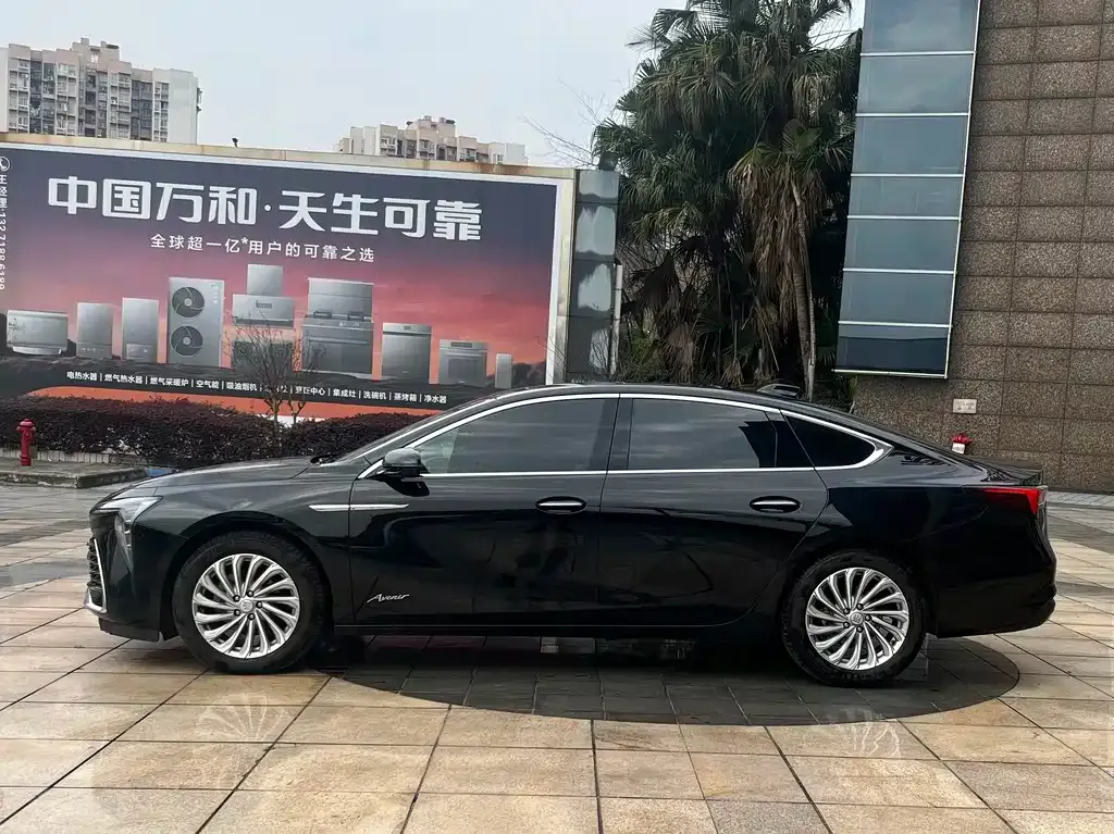 Buick LaCrosse — фото 7