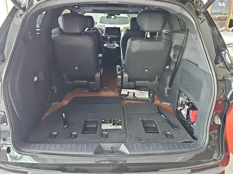 Toyota Sienna — фото 5