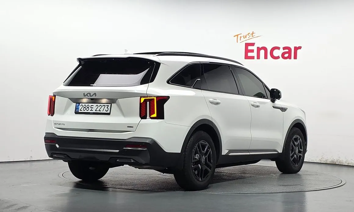 Kia Sorento — фото 7