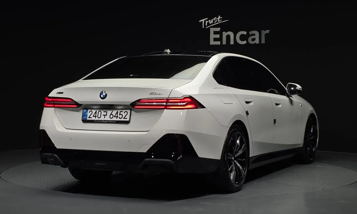 BMW 5-Series 2025 из KR, фото 4