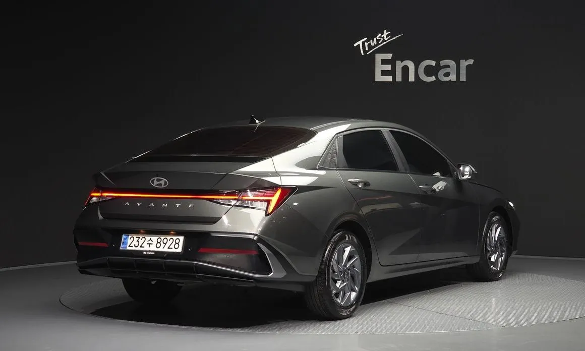 Hyundai AVANTE 2024 из KR, фото 2