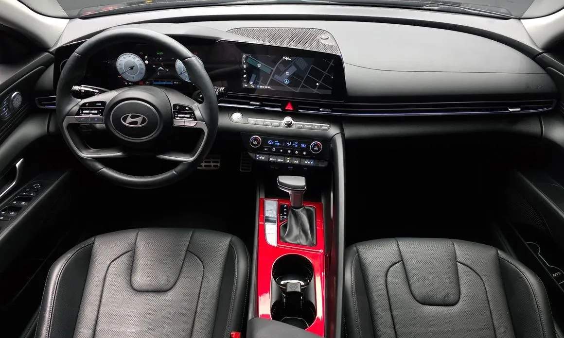 Hyundai AVANTE 2024 из KR, фото 6