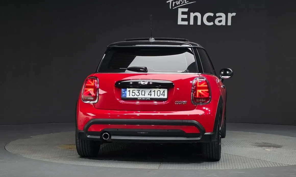 Mini Cooper 2024 из KR, фото 2